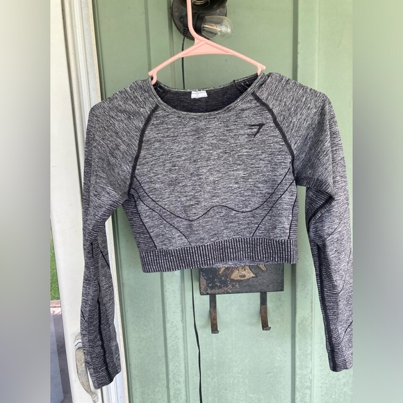 Gymshark compression top - Picture 2 of 4